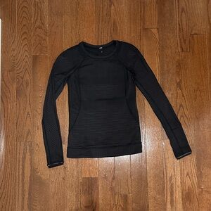 lululemon athletica Black striped long sleeve with mesh inserts top size 2